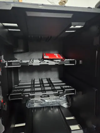 A ESTRENAR Carro Milwaukee PACKOUT