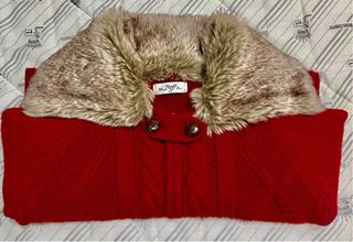 Chaqueta punto Roberto Verino roja, cuello de piel