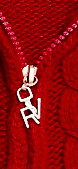 Chaqueta punto Roberto Verino roja, cuello de piel