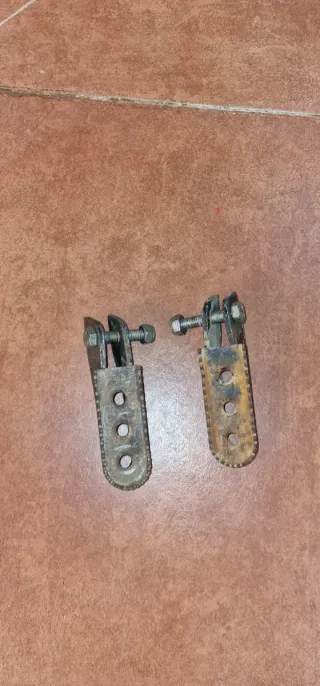 Estriberas Rieju RV50