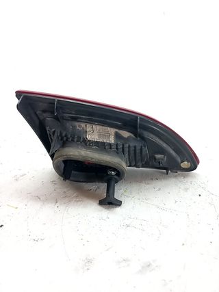 PILOTO TRASERO DERECHO INTERIOR RENAULT SCENIC III (4)