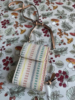 Bolso Parfois porta móvil y tarjetas