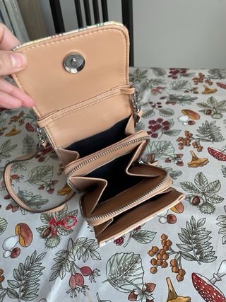 Bolso Parfois porta móvil y tarjetas