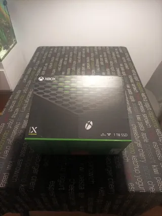 Xbox Series X 1TB con Mando, batería y base carga