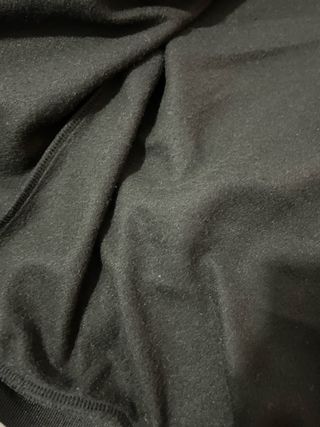 Chaqueta  negra con letra M