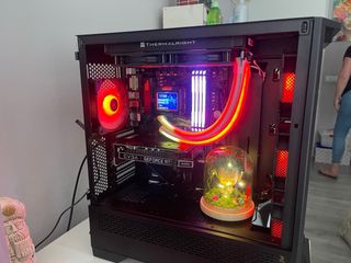 PC Gamer RGB, Monitor MSI, Teclado y mouse