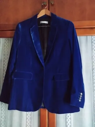 SIN ESTRENAR: talla M Zara