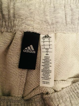 Pantalón corto Oversize Adidas gris hombre