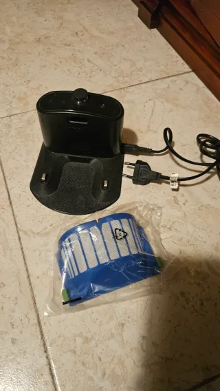 Roomba 671, base de carga y filtro extra.