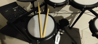 Batería Electrónica Alesis Nitro Mesh