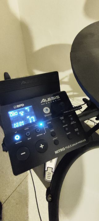 Batería Electrónica Alesis Nitro Mesh
