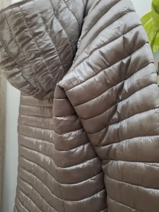 Plumífero fino reversible beige/gris