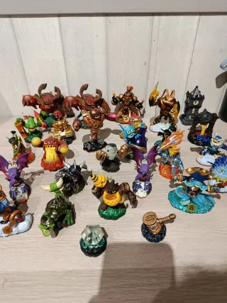 Wii Skylanders Giants + Portal + Mochila + muñecos