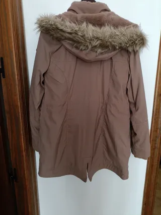 Abrigo Hollister Talla S Marrón