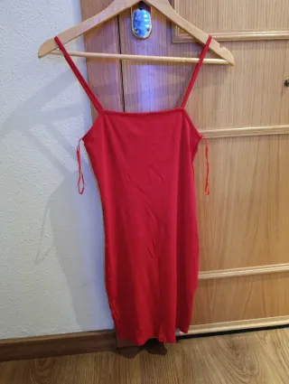 Vestido rojo de tirantes