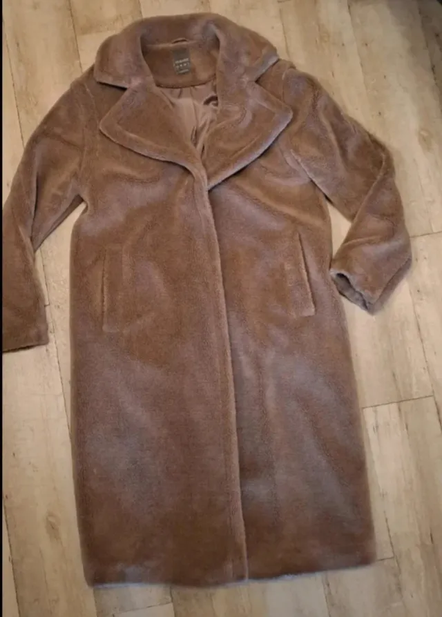 Abrigo pelo solapa grande