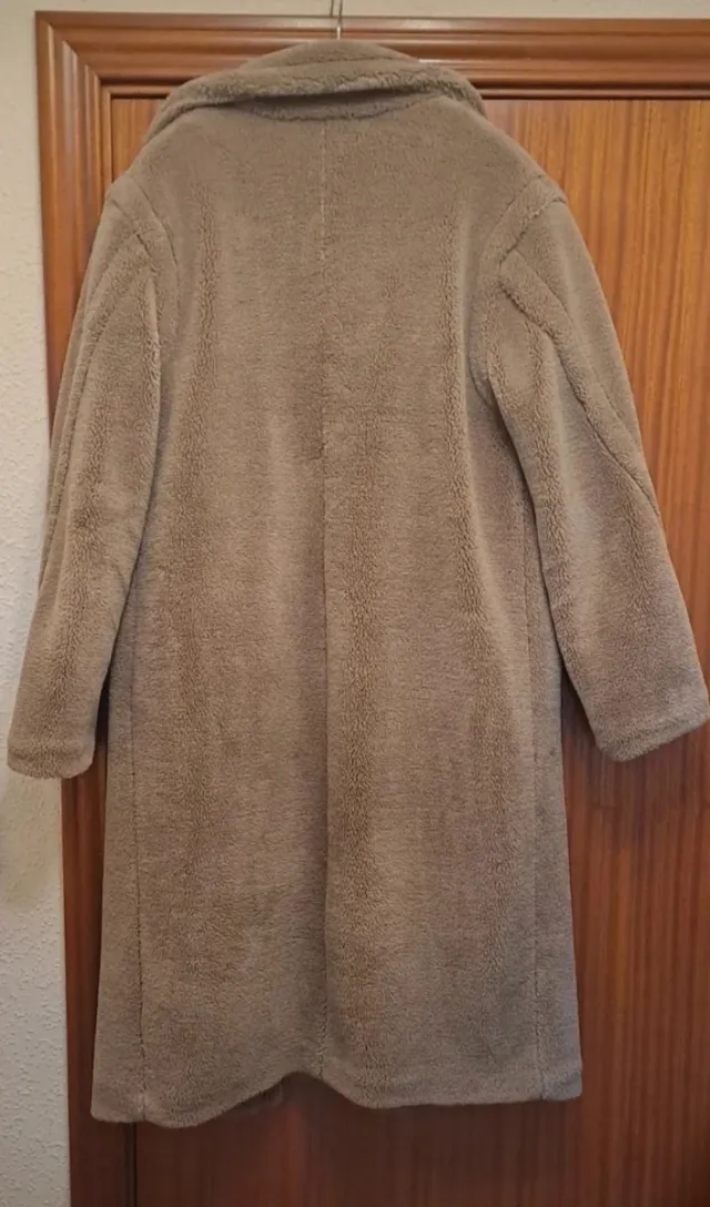 Abrigo pelo solapa grande