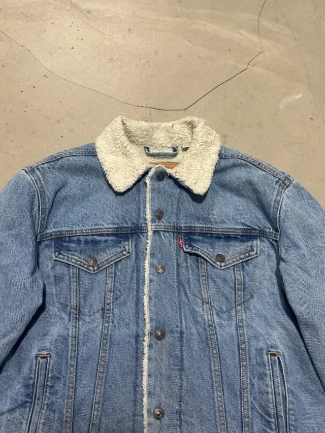 Giacca di jeans Levi's con interno in pile