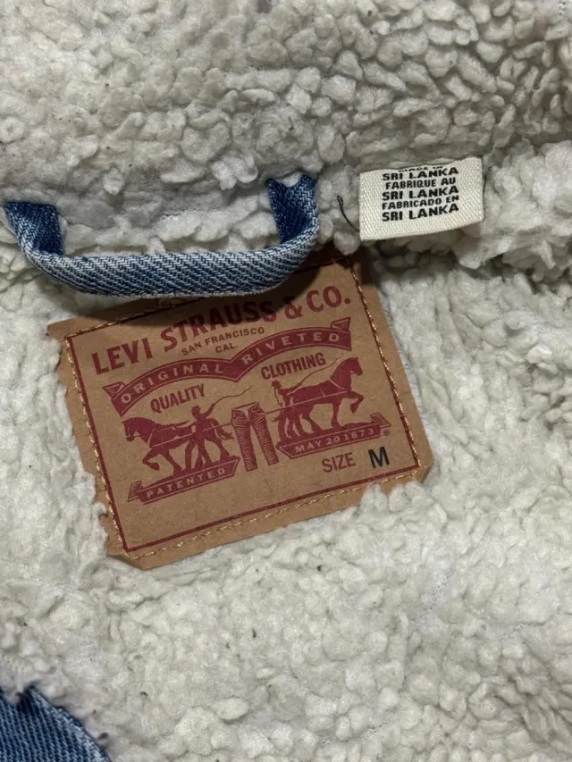 Giacca di jeans Levi's con interno in pile