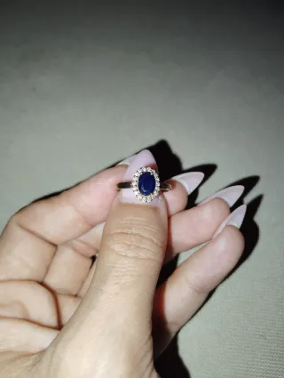 Anillo Oro 9K Zafiro Ovalado y Diamantes