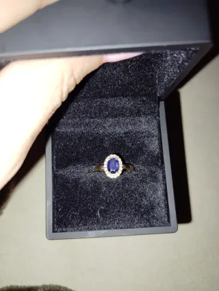 Anillo Oro 9K Zafiro Ovalado y Diamantes