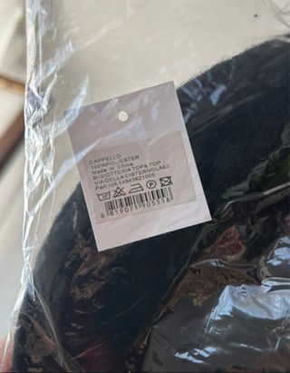 Basco nero con occhio bianco