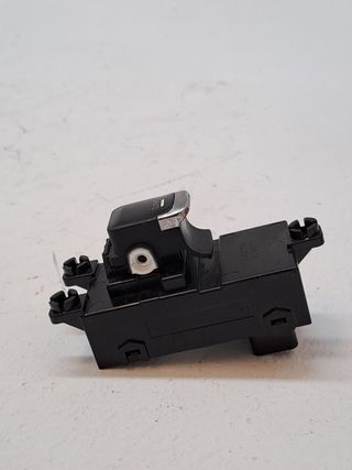 MANDO ELEVALUNAS DELANTERO DERECHO KIA CEED (2)