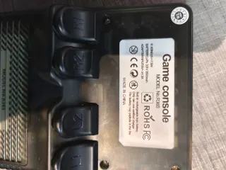 Consola de videojuegos R36S 64 gb mas de 15 mil ju