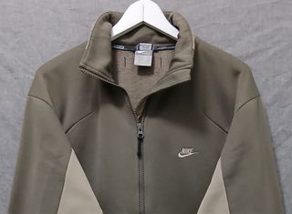 nike sweatshirt size L green