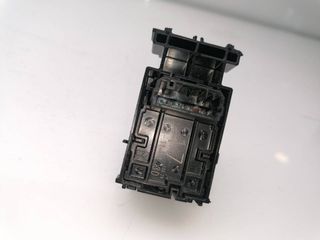 MANDO ELEVALUNAS TRASERO DERECHO TOYOTA YARIS (3)