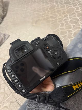 Cámara Nikon D3100 Negra