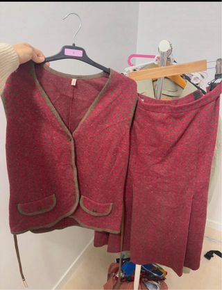 Conjunto vintage lana chaleco + falda Talla S