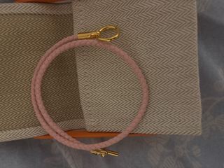 Pulsera Hermès doble vuelta rosa y oro