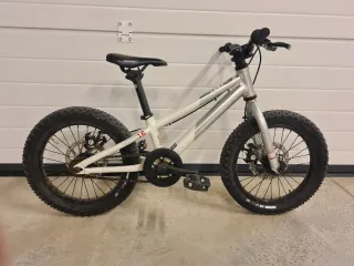 Bicicleta niño Commencal Ramones 16