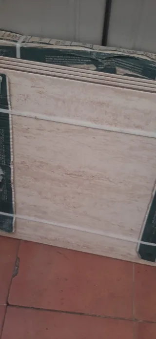 Baldosas,, 2 cajas nuevas