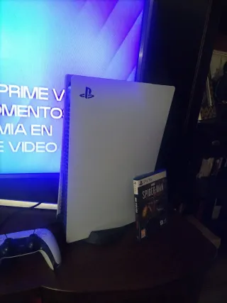 PlayStation 5 Blanca + Spider-Man incluye mando.