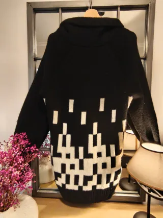 Chaqueta Loreak Mendian botones diseño moderno