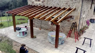 REFORMAS • ALBAÑILES • FONTANEROS • ELECTRICISTAS