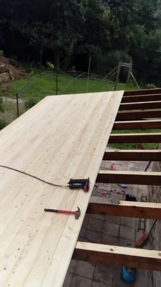 REFORMAS • ALBAÑILES • FONTANEROS • ELECTRICISTAS