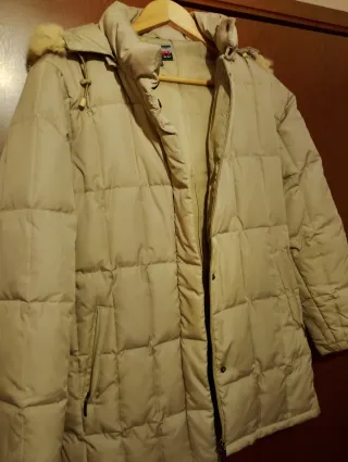 Plumífero ligero de oca beige