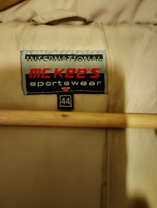 Plumífero ligero de oca beige