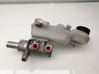 BOMBA FRENO TOYOTA AVENSIS (2)