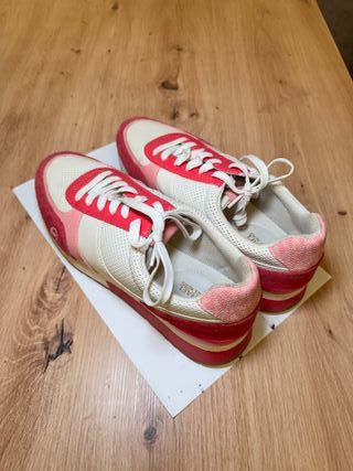 Zapatillas Michael Kors Rosa y Blancas