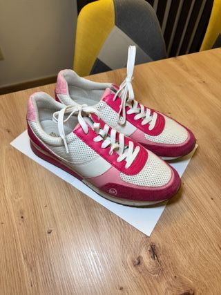 Zapatillas Michael Kors Rosa y Blancas