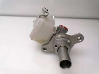 BOMBA FRENO TOYOTA AURIS (3)