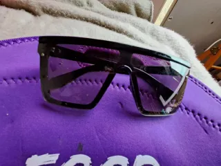 Gafas de sol cuadradas negras