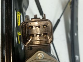 ELEVALUNAS DELANTERO DERECHO LAND ROVER EVOQUE