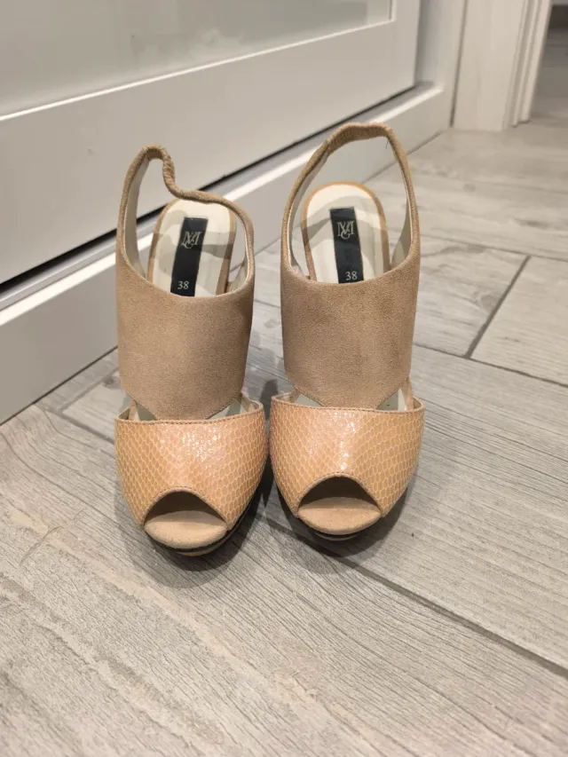 Zapatos de tacón plataforma beige/ salmón