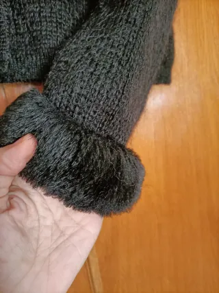 Chaqueta Mohair Negra con Cuello de Pelo
