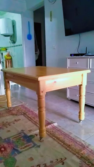 Tavolo da pranzo in legno